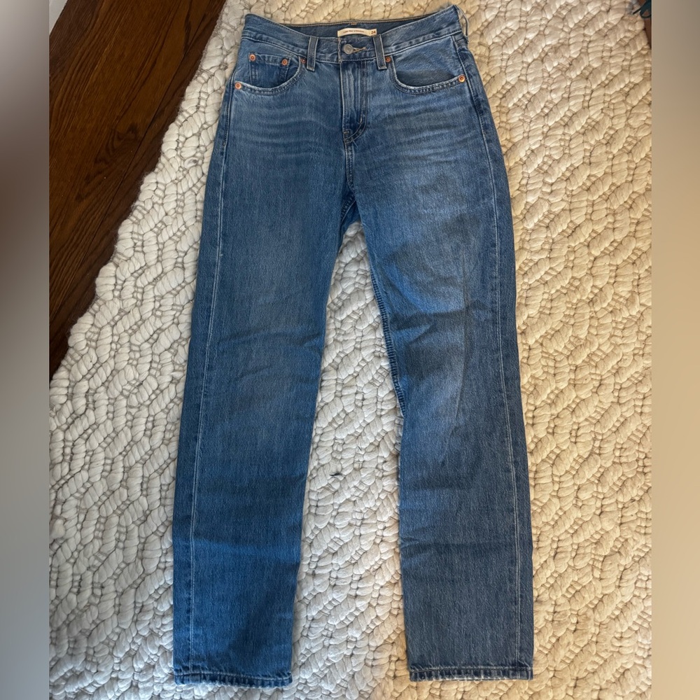 Levi's Straight Leg Blue Jeans